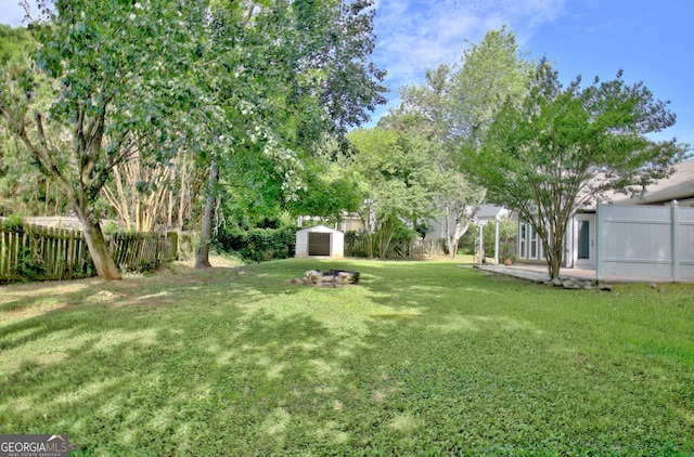 110 Chesterfield Ct, Fayetteville, GA 30214 - fenced backyard featuring a shed