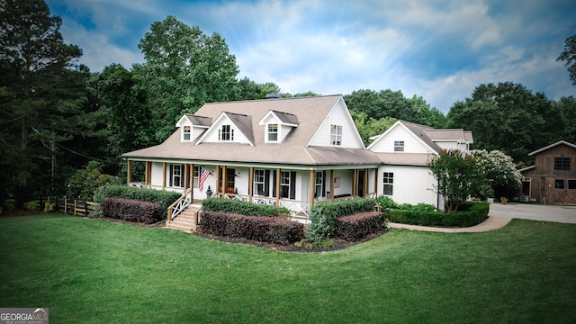 7093 Vaughn Rd, Canton, GA 30115 - farmhouse-style home with a porch and a front lawn