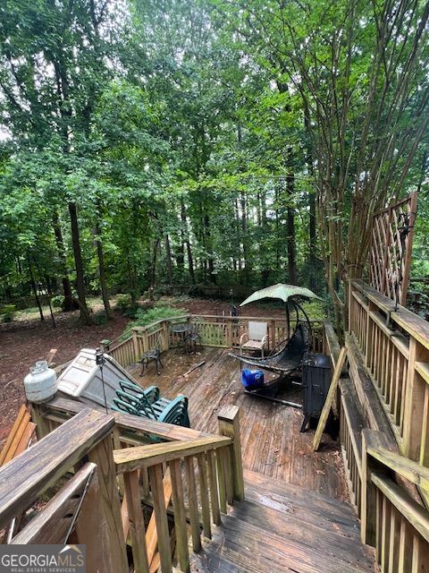 974 Bloomfield Dr, Lawrenceville, GA 30044 - view of wooden terrace