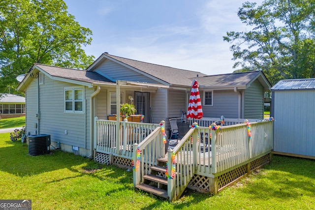 116 Rickman St, Toccoa, GA 30577 - view of front of home featuring a front lawn, roof with shingles, a wooden deck, and crawl space