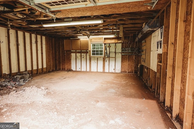 500 Holmes St, Barnesville, GA 30204 - misc room with a garage