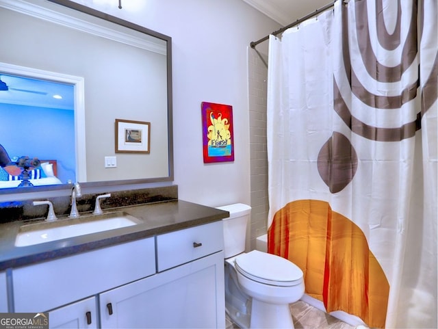 913 Sunny Meadows Ln, Marietta, GA 30062 - bathroom with vanity, crown molding, and shower / bathtub combination with curtain