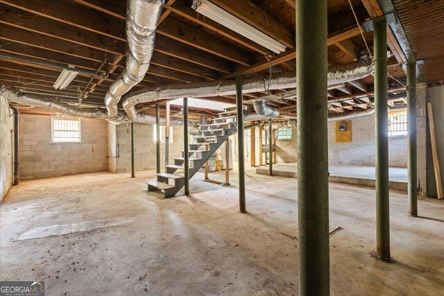 1400 N Ave NW, Atlanta, GA 30318 - below grade area with stairs