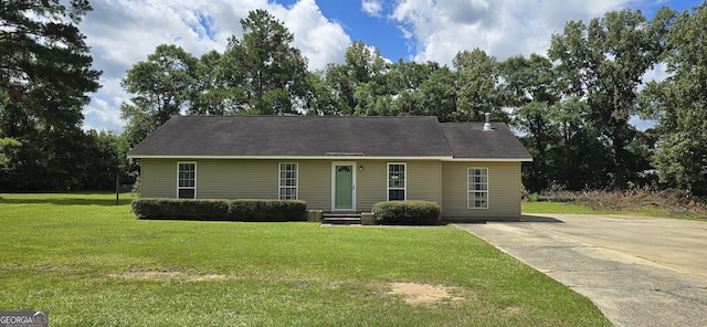 467 Witherington Cir, East Dublin, GA 31027 - view of front of property with a front lawn