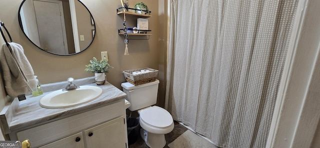 467 Witherington Cir, East Dublin, GA 31027 - full bathroom featuring vanity and curtained shower