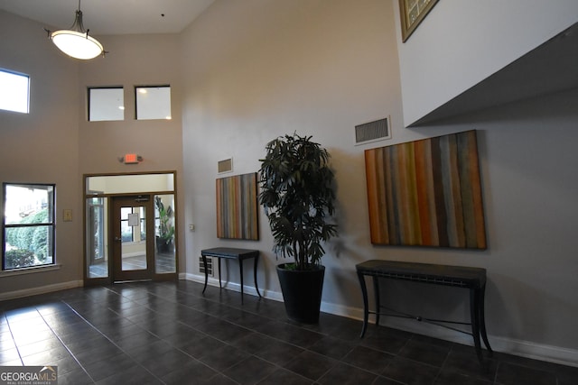 898 Oak St SW Unit 1215, Atlanta, GA 30310 - common area with a towering ceiling