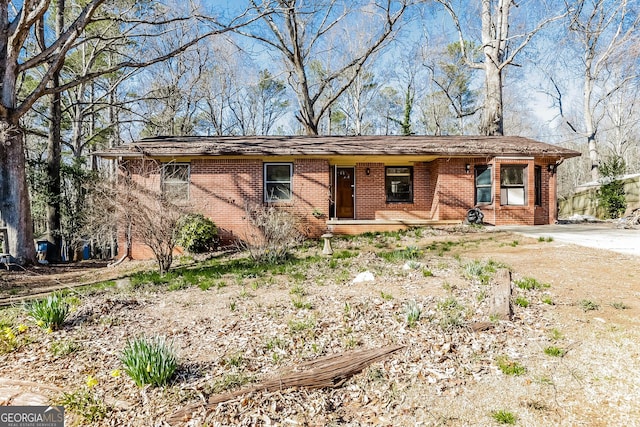 2522 Frost Dr SW, Marietta, GA 30008 - ranch-style home with brick siding and driveway
