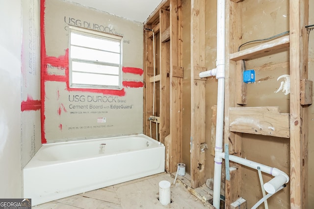 2522 Frost Dr SW, Marietta, GA 30008 - full bath with a bathtub
