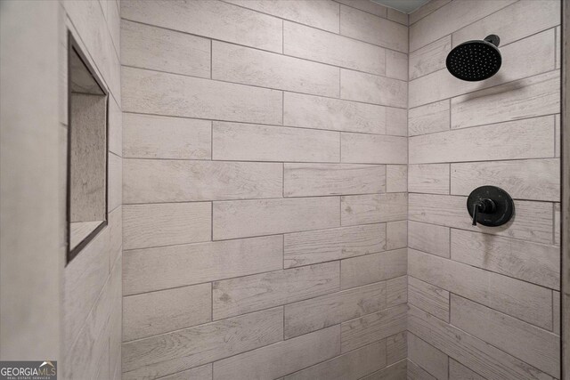 85 Geralds Pt, Wedowee, AL 36278 - full bathroom featuring tiled shower