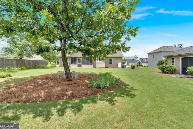 6 Majestic Oaks Way NE, Rome, GA 30165 - view of yard featuring a sunroom