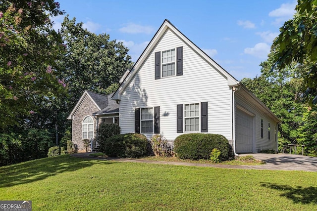 4110 Summit Chase, Gainesville, GA 30506 - traditional-style house featuring a front yard and driveway