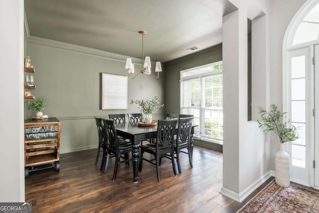 2000 Settindown Dr, Roswell, GA 30075 - dining room featuring a chandelier, ornamental molding, and wood finished floors