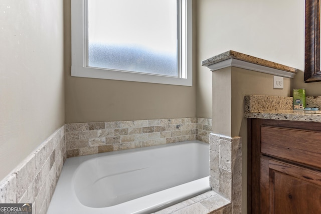 206 Barnyard Way, Perry, GA 31069 - full bath with a garden tub and vanity
