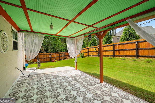 872 Misty View Ct, Lilburn, GA 30047 - fenced backyard with a patio