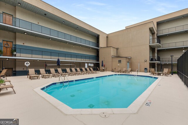 384 Ralph Mcgill Blvd NE Unit 123, Atlanta, GA 30312 - community pool with a patio