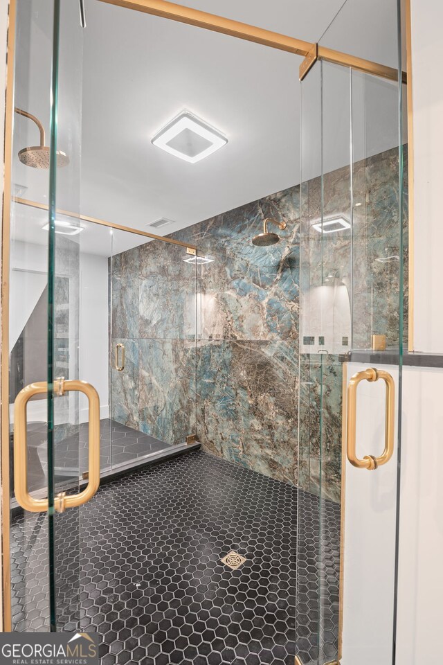40 Fernbank Way, Newnan, GA 30265 - bathroom with a shower stall