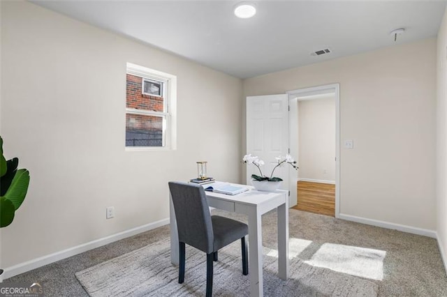 1270 Graymont Dr, Atlanta, GA 30310 - home office featuring light colored carpet and baseboards