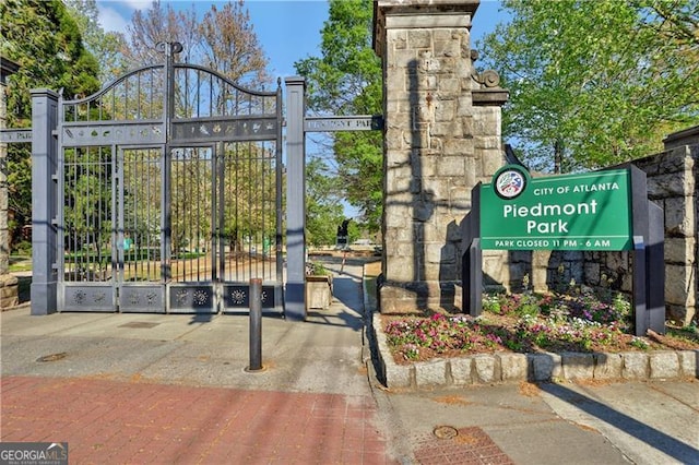 348 7th St NE, Atlanta, GA 30308 - view of gate