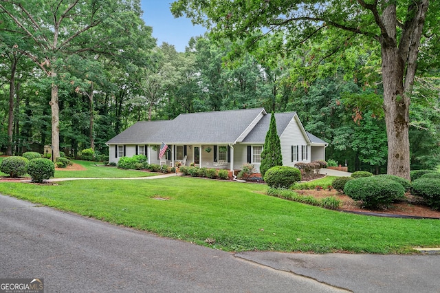 1505 Misty Valley Dr, Chatsworth, GA 30705 - single story home with a porch and a front lawn