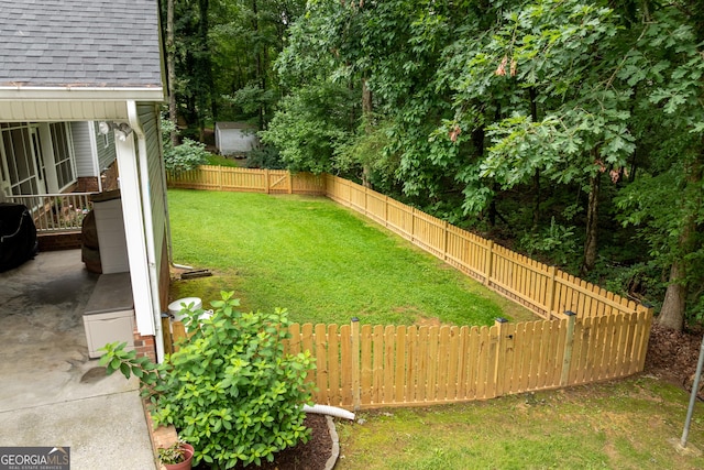 1505 Misty Valley Dr, Chatsworth, GA 30705 - fenced backyard featuring a patio