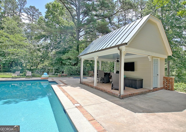 115 Shoal Creek Dr, Sharpsburg, GA 30277