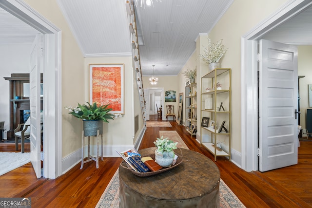 514 S Jefferson St, Washington, GA 30673 - hallway featuring wood-type flooring