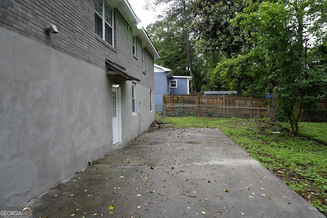 39 Mcferrin Cir, Riverdale, GA 30274 - view of patio / terrace