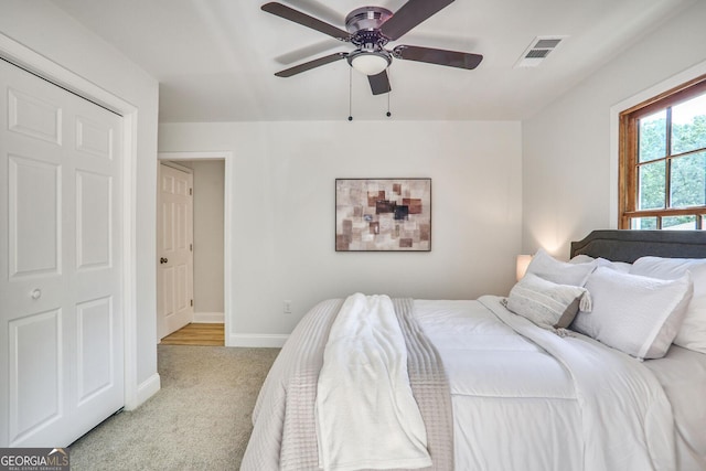 911 Oakland Dr SW, Atlanta, GA 30310 - bedroom with carpet floors and ceiling fan