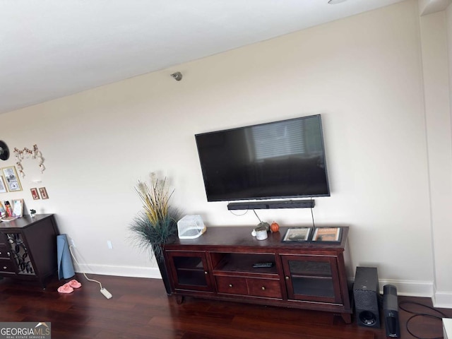 2479 Peachtree Rd NE Unit 1714, Atlanta, GA 30305 - living area with baseboards and wood finished floors