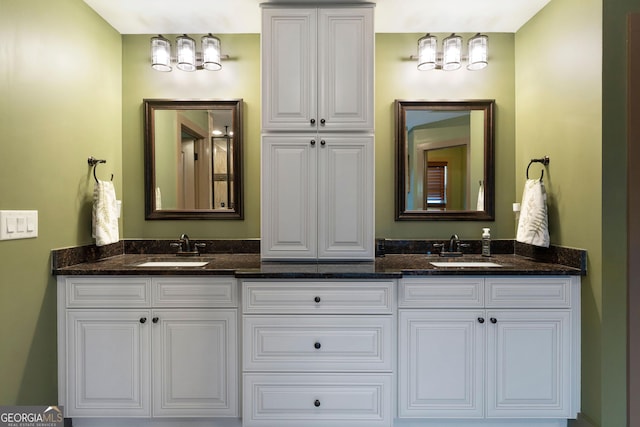 4 Bluff Ct SE, Cartersville, GA 30120 - full bathroom featuring double vanity