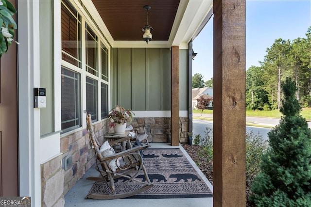 4 Bluff Ct SE, Cartersville, GA 30120 - view of covered porch