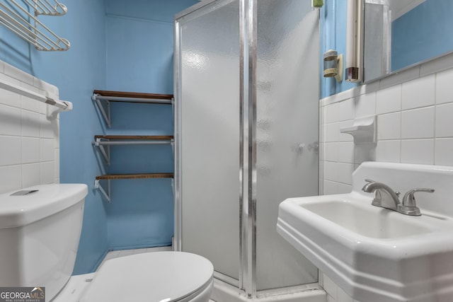 101 Leverett St, Warm Springs, GA 31830 - bathroom with tile walls and a shower stall