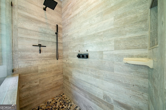 124 Old Salem Trl, Pine Mountain, GA 31822 - bathroom featuring tiled shower