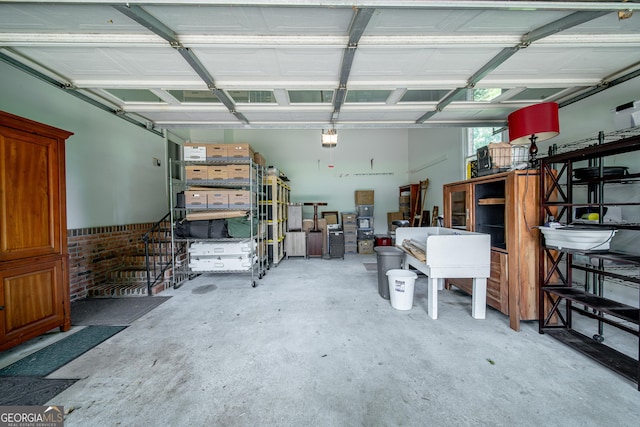 124 Old Salem Trl, Pine Mountain, GA 31822 - garage featuring a garage door opener