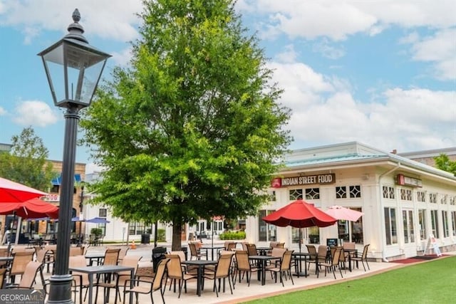 385 Rowes Cir, Alpharetta, GA 30009 - surrounding community