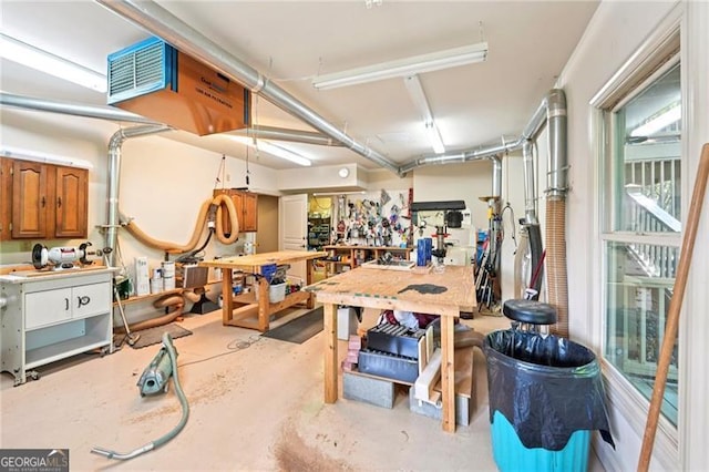 44 Sassafras Rdg, Big Canoe, GA 30143 - garage with a workshop area
