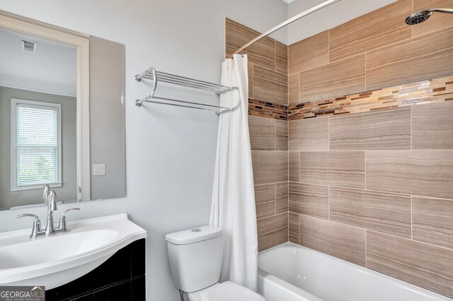 326 Brownstones Cir NE, Atlanta, GA 30312 - full bathroom featuring shower / tub combo with curtain and vanity