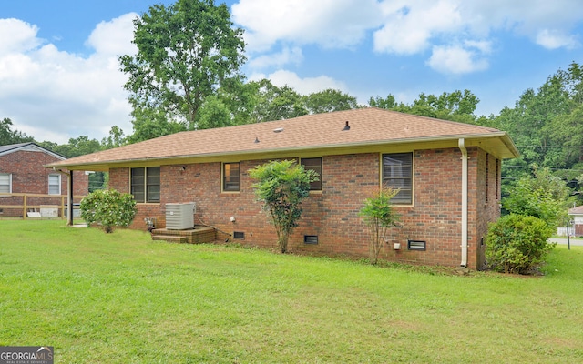 37 Cunningham Dr, Hartwell, GA 30643 - rear view of house featuring crawl space, brick siding, and roof with shingles