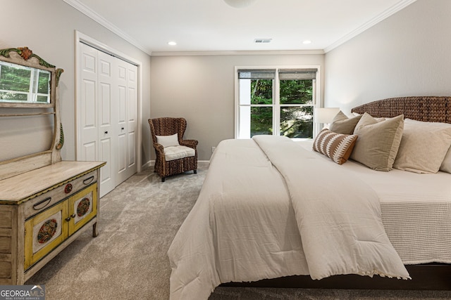 625 Wynfield Ct, Roswell, GA 30076 - carpeted bedroom featuring crown molding, a closet, and recessed lighting
