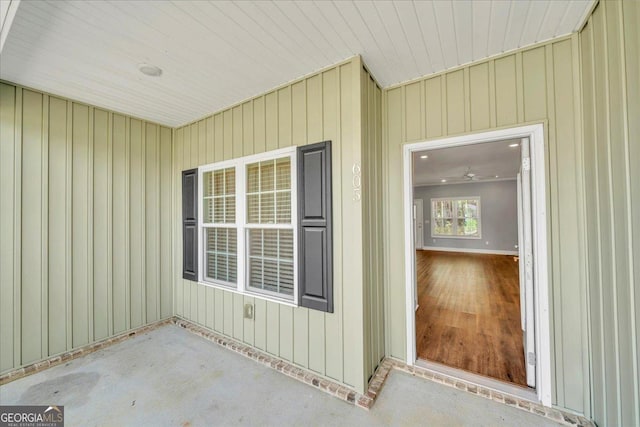 605 Live Oak Way, Dublin, GA 31021 - entrance to property with board and batten siding