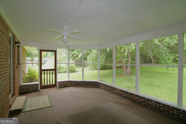 350 Laurel Ln, Lagrange, GA 30241 - unfurnished sunroom with ceiling fan