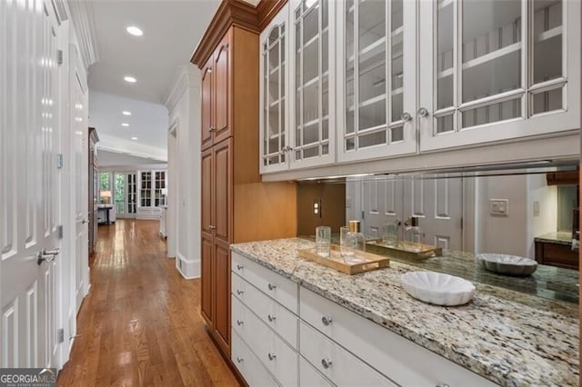 4634 Whitestone Way, Suwanee, GA 30024 - bar with wood finished floors and recessed lighting