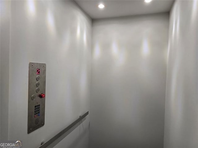 5715 Rocky Falls Dr, Suwanee, GA 30024 - elevator featuring recessed lighting