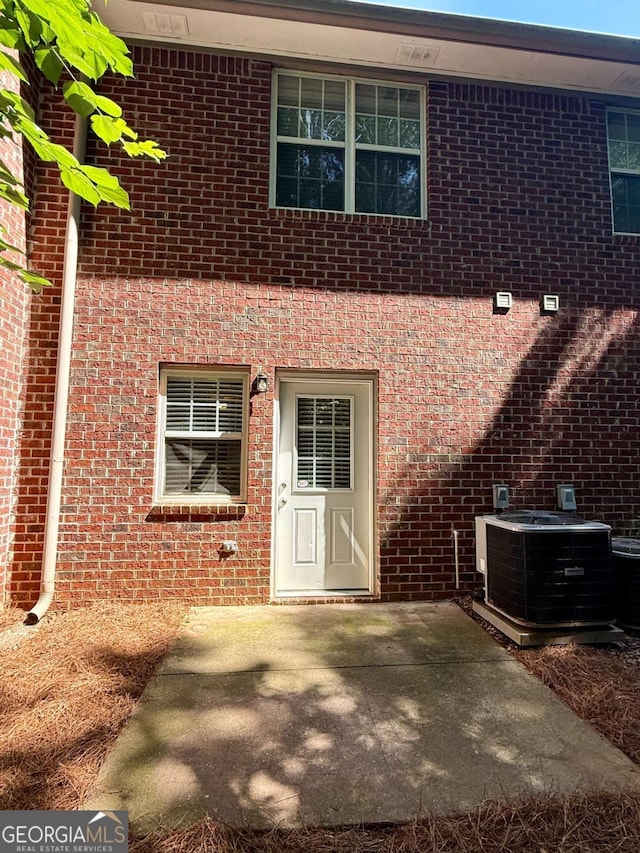 460 Barnett Shoals Rd Unit 5A, Athens, GA 30605 - property entrance with a patio area and brick siding