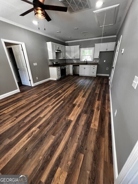 110 Williamson St SW, Rome, GA 30165 - kitchen featuring range with electric cooktop, stainless steel dishwasher, dark countertops, dark wood-style flooring, and a ceiling fan