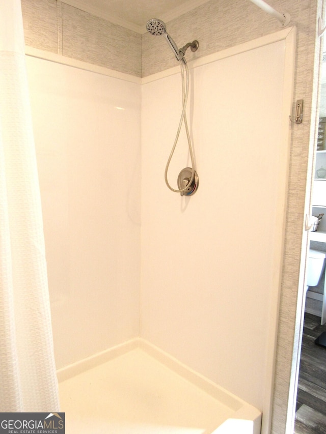 14 Henderson Rd, Cleveland, GA 30528 - bathroom with a shower with shower curtain and ornamental molding