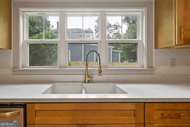 135 Holmes St, Barnesville, GA 30204