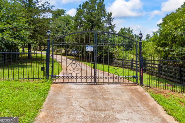 2296 Athens Rd, Royston, GA 30662 - view of gate
