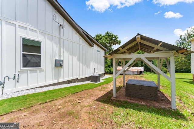 130 E Railroad Ave, Alto, GA 30510 - view of green lawn with a gazebo