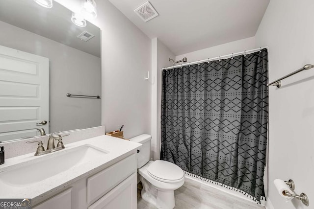 191 Eagle Heights Dr, Maysville, GA 30558 - full bathroom featuring vanity and a shower with curtain